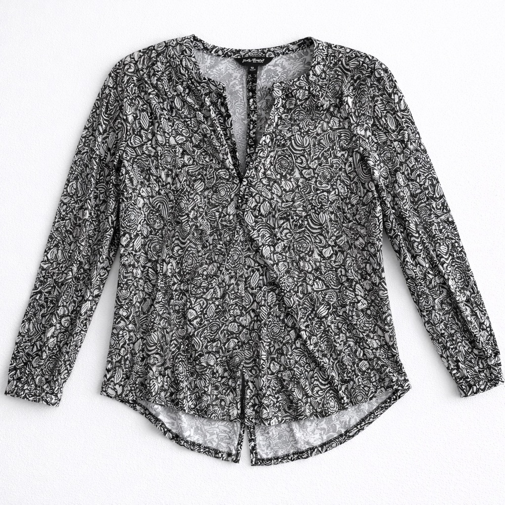 Lucky Brand Boho Western Flowing Knit Blouse Long Sleeve Split Hem Black White M